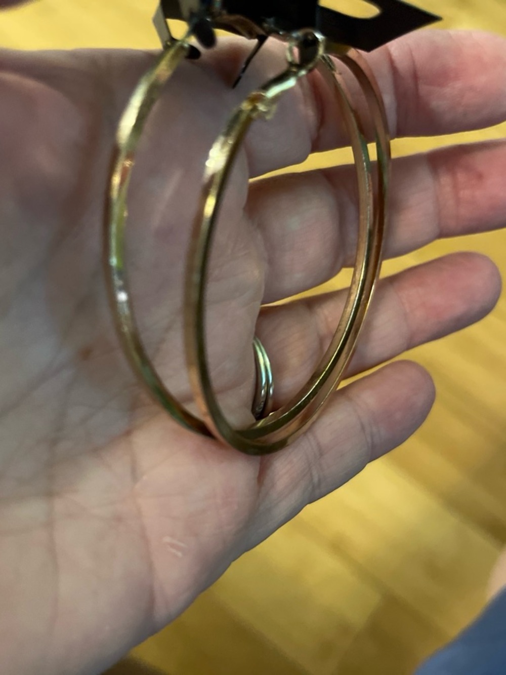 Gold Hoop Earrings - Classic Women's Fashion 1739